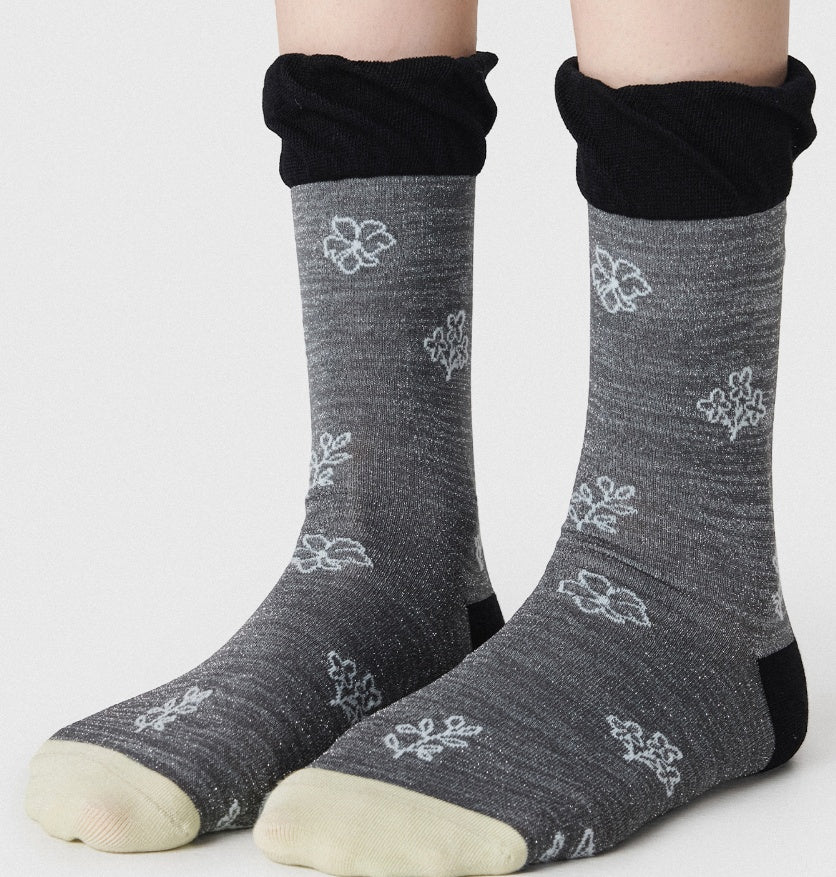 Spring And Summer Women's Breathable Gold And Silver Silk Retro Lace Socks, Children's Flower Pile Socks